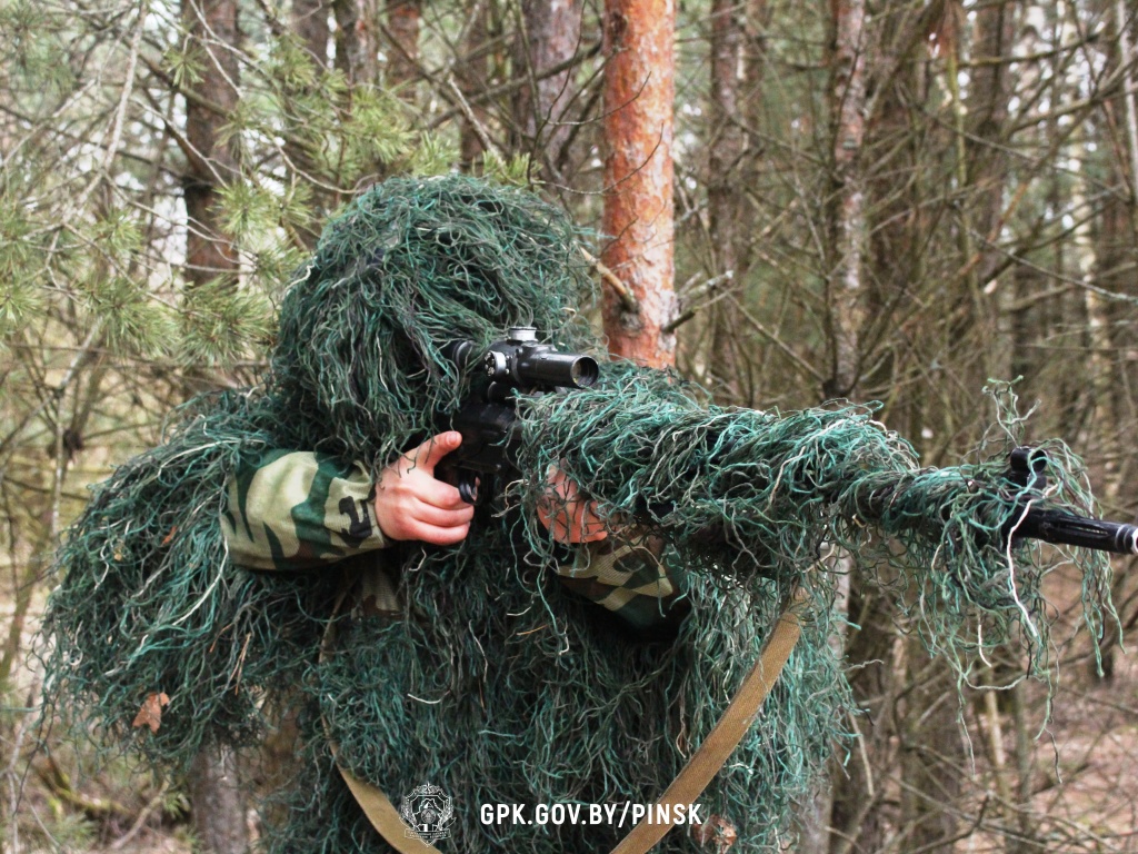 Пинские пограничники проводят плановые учебные стрельбы вблизи Выжловичей