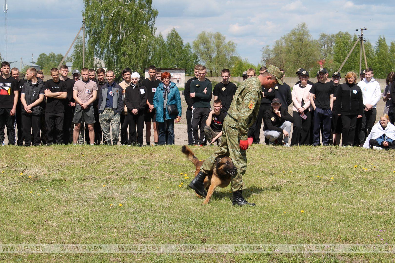 В Почапово прошла военно-патриотическая игра «Зарница»