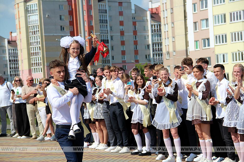 Фоторепортаж: в Пинске завершается учебный год 2022/2023 Фоторепортаж: в Пинске завершается учебный год 2022/2023