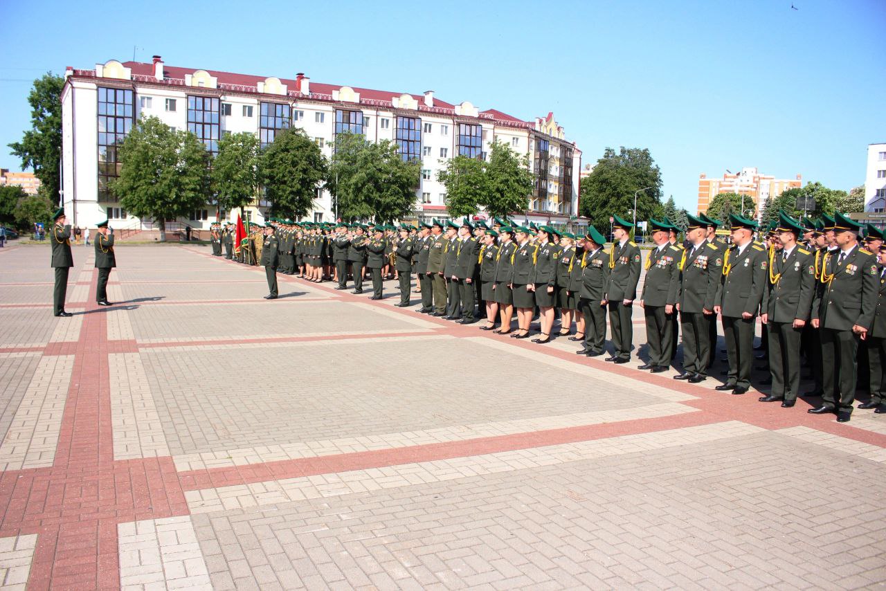 Пинские пограничники отметили профессиональный праздник