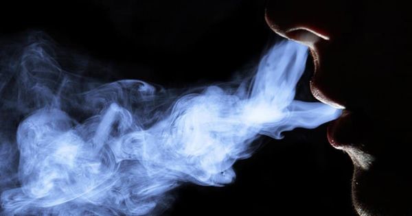 Сегодня – Всемирный день без табака. Врач рассказывает, почему небезопасно использование вейпов