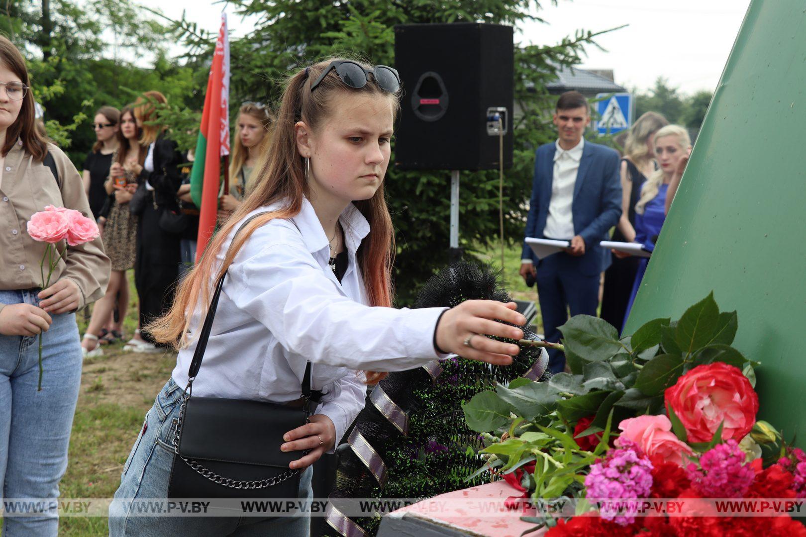 В Жабчицах почтили память погибших в годы Великой Отечественной войны В Жабчицах почтили память погибших в годы Великой Отечественной войны