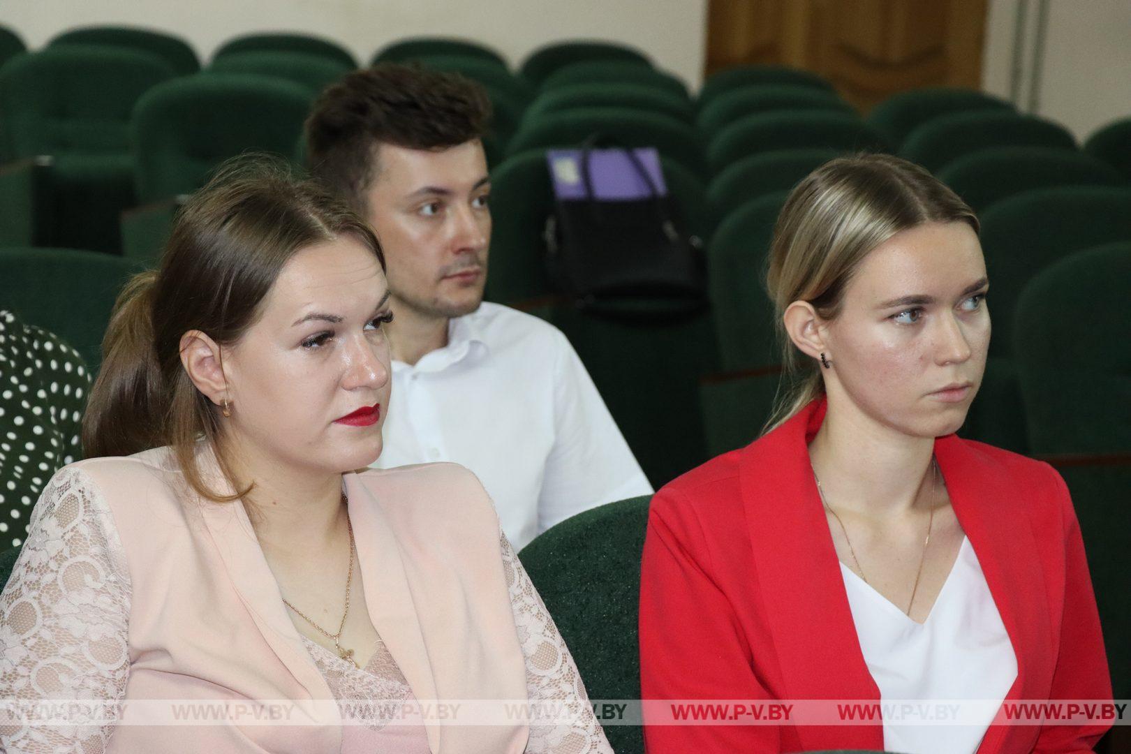 Молодые парламентарии Пинского района выступили с инициативой создания мемориального комплекса к 80-летнему юбилею Великой Победы