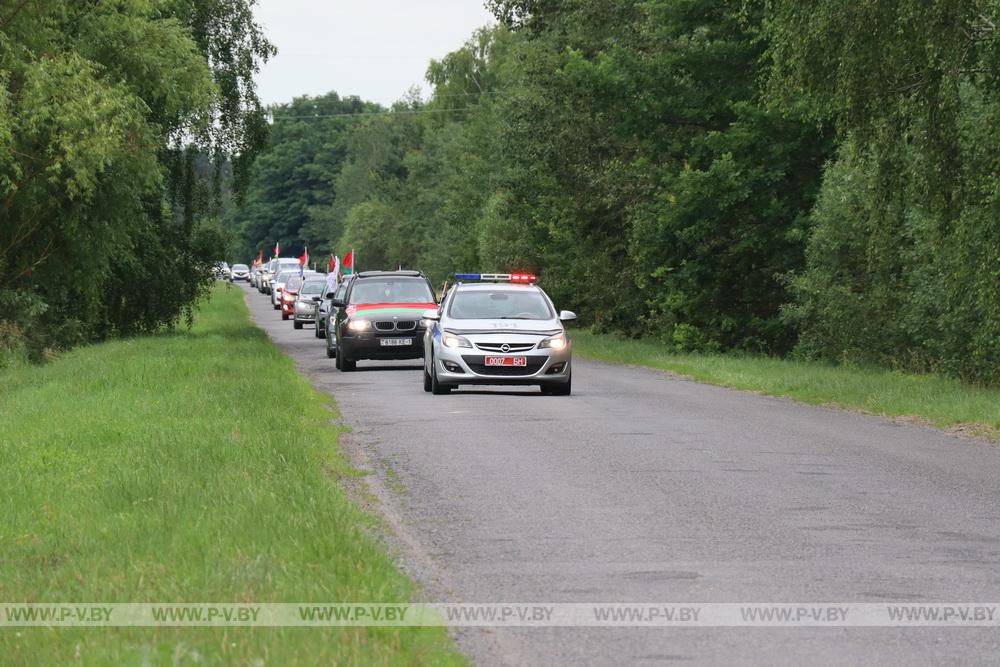 Автопробег 24 июня посвятили дню создания первого партизанского отряда Комарова (В.З. Коржа) Автопробег 24 июня посвятили дню создания первого партизанского отряда Комарова (В.З. Коржа)