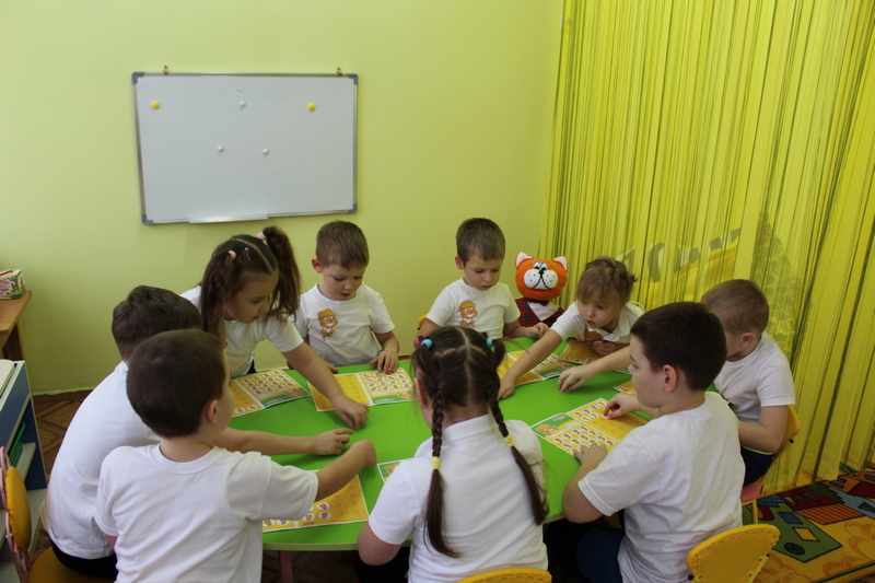 Узнали, как в Пинковичском детском саду реализуют проект «Информатика без розетки»