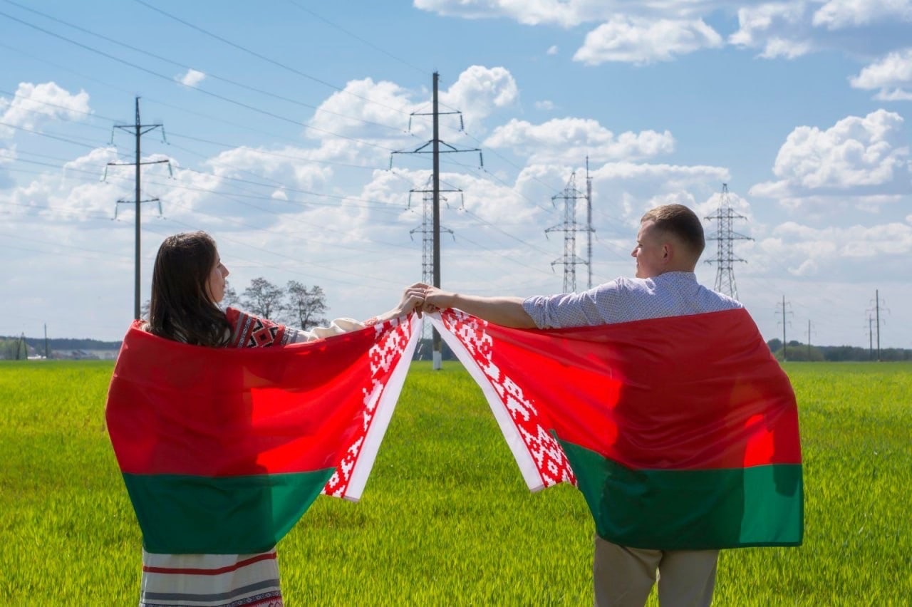 Представители Пинщины стали призерами фотоконкурса «Сцяг пераможны – радасці сцяг!»