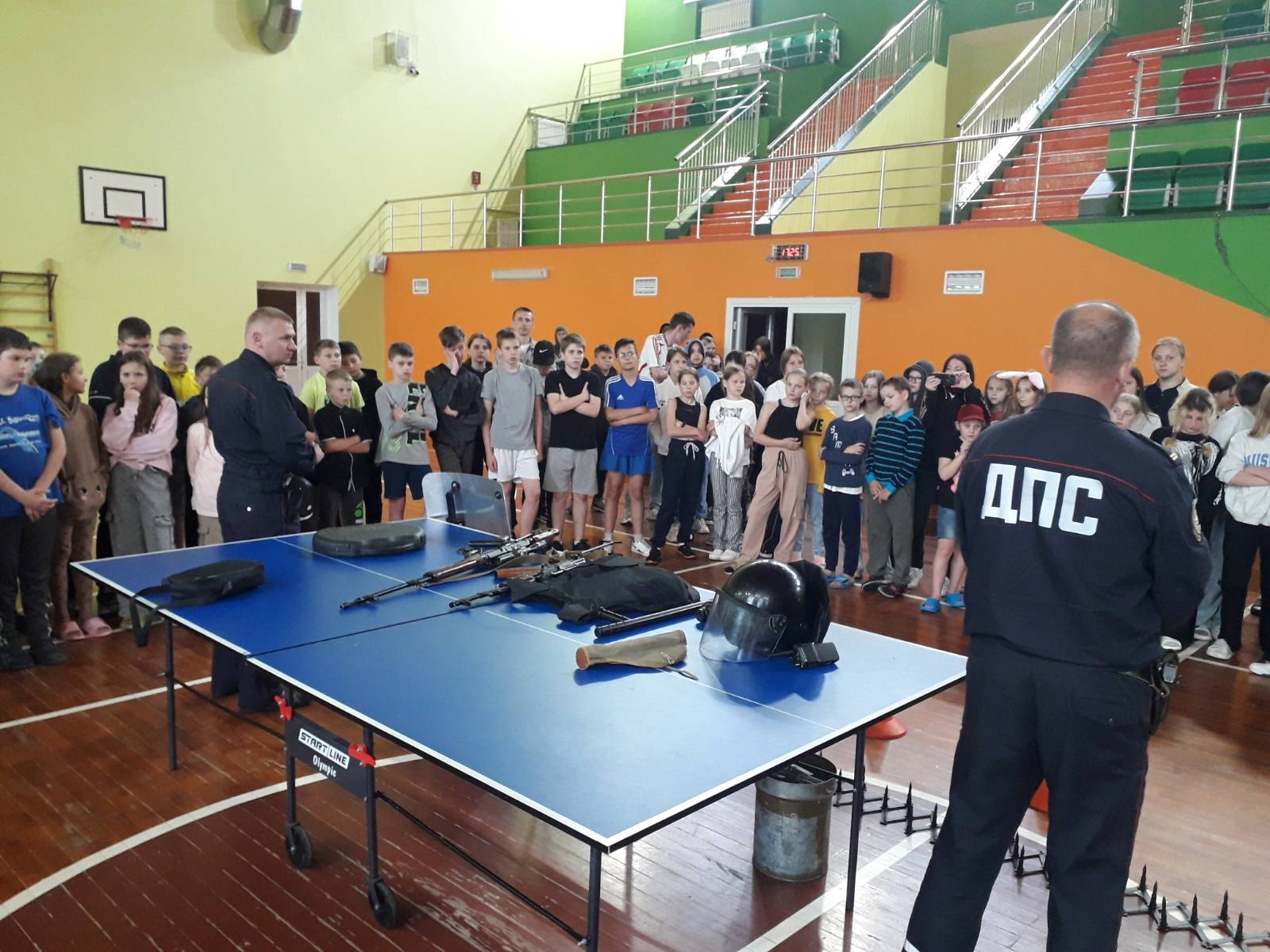 Сотрудники РОВД посетили детские оздоровительные лагеря