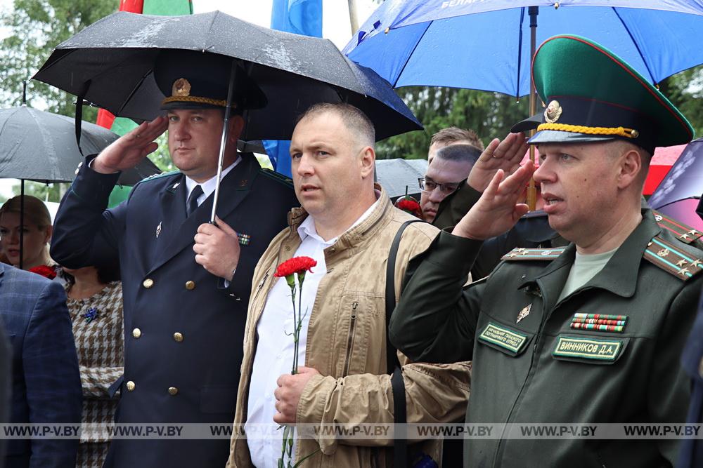 В Пинском районе открыли памятник легендарному партизанскому генералу Василию Коржу
