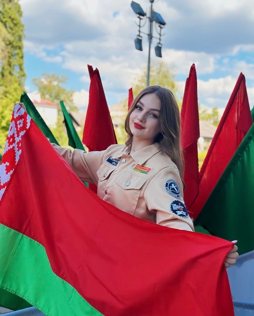 Представители Пинщины стали призерами фотоконкурса «Сцяг пераможны – радасці сцяг!»