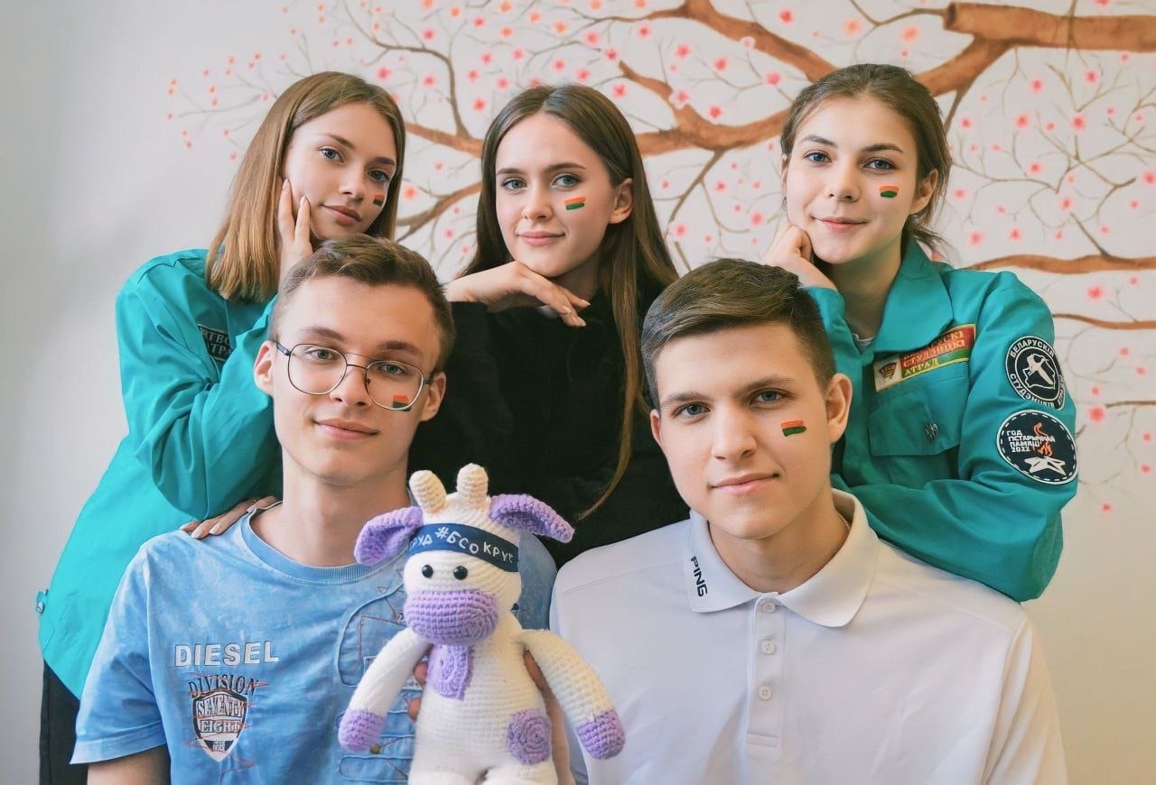 Представители Пинщины стали призерами фотоконкурса «Сцяг пераможны – радасці сцяг!»