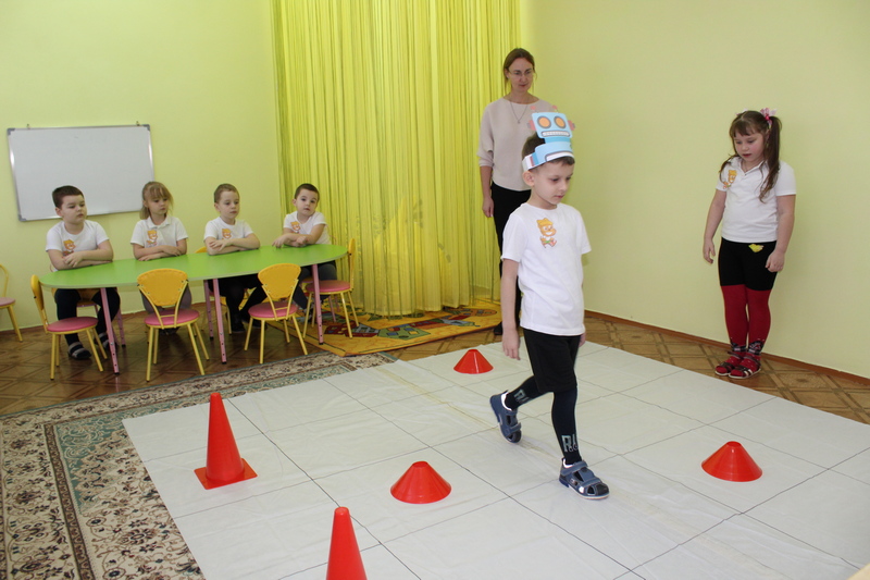 Узнали, как в Пинковичском детском саду реализуют проект «Информатика без розетки»