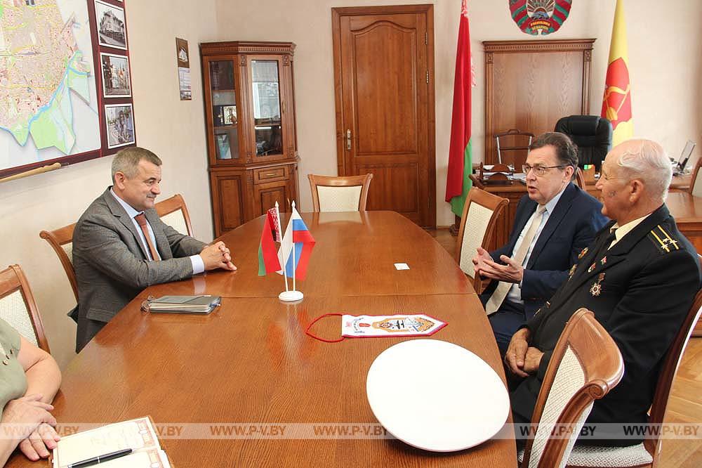 О чем говорили В Пинске Генконсул РФ в Бресте Олег Мурашев и председатель горисполкома Валерий Ребковец