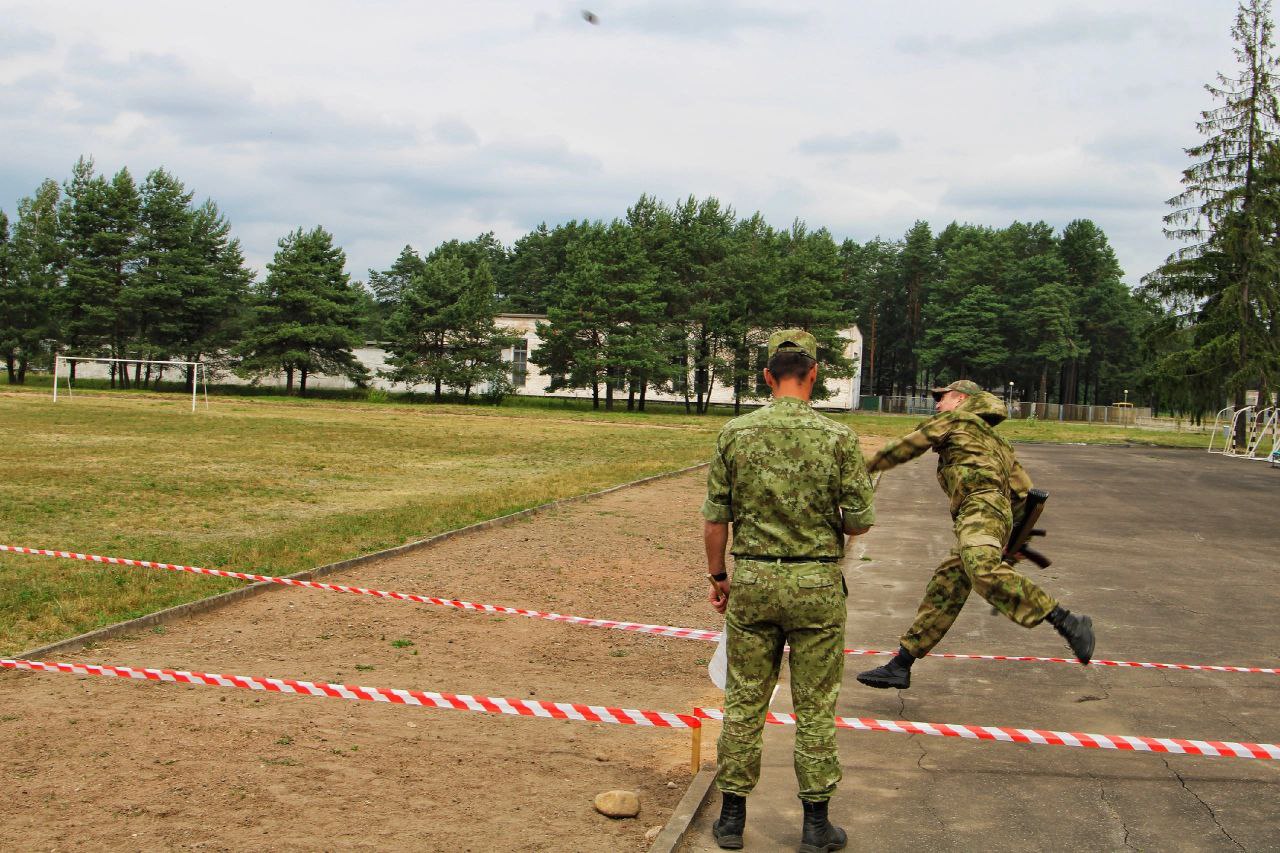 Пинские пограничники стали лучшими на чемпионате органов пограничной службы по военному троеборью