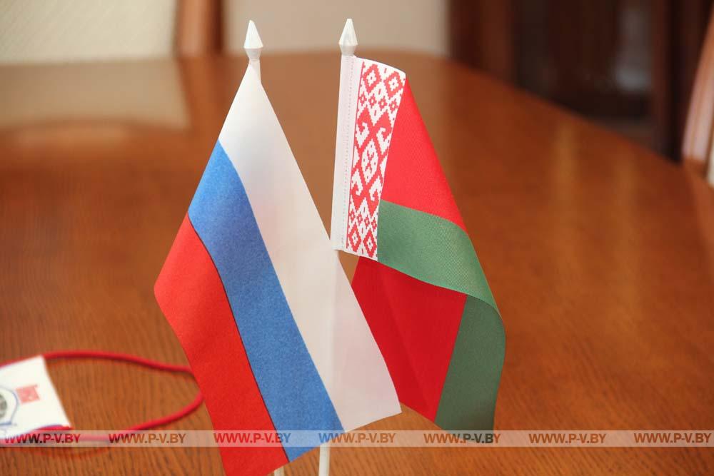 О чем говорили В Пинске Генконсул РФ в Бресте Олег Мурашев и председатель горисполкома Валерий Ребковец