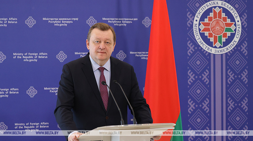 Белорусская делегация во главе с Алейником прибыла в ЮАР на саммит БРИКС