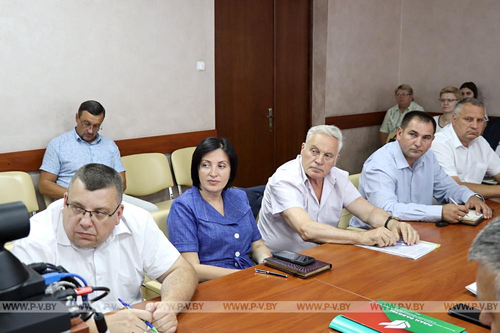 В городе над Пиной обсудили вопросы развития Пинских региональных отделений Белорусской партии «Белая Русь»