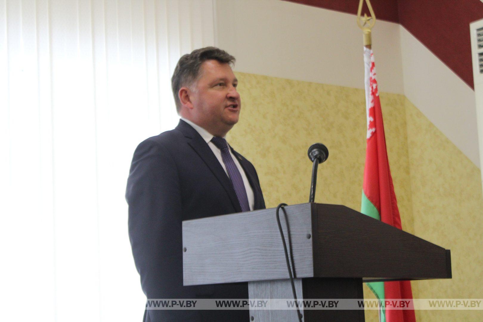 Побывали на присяге, которую принесли восемь иностранцев, пожелавших стать гражданами Республики Беларусь