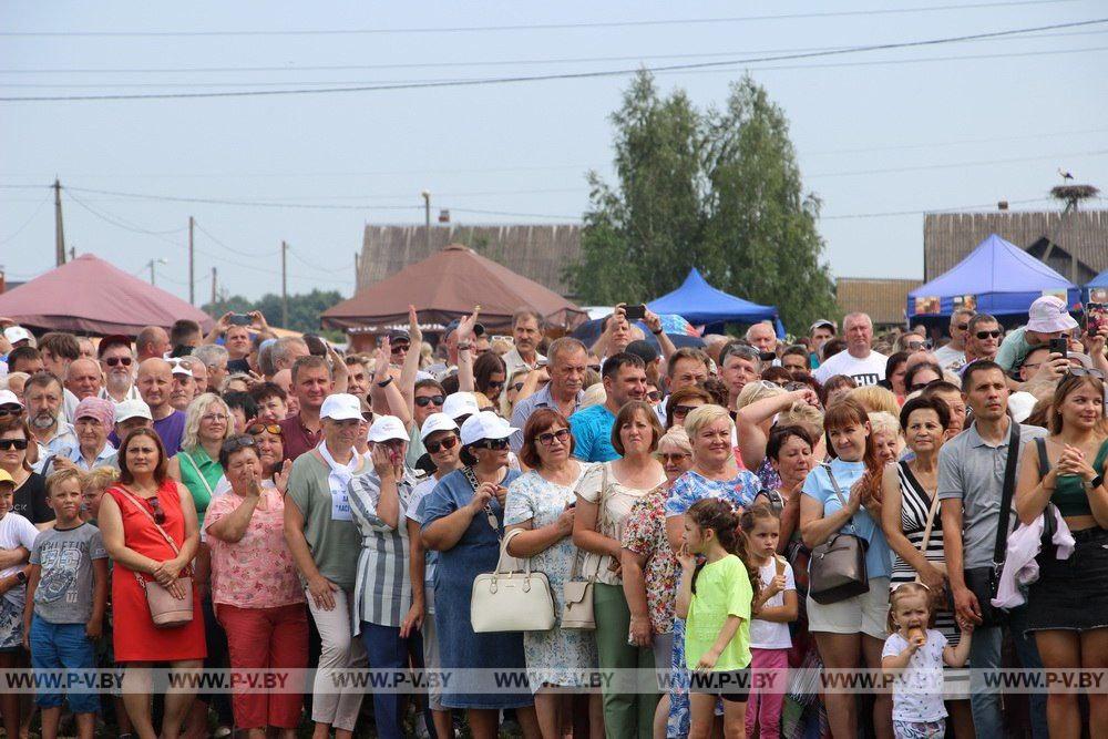 Гостеприимный «Полесский вьюн» вновь встретил участников и гостей фестиваля. Большой фоторепортаж