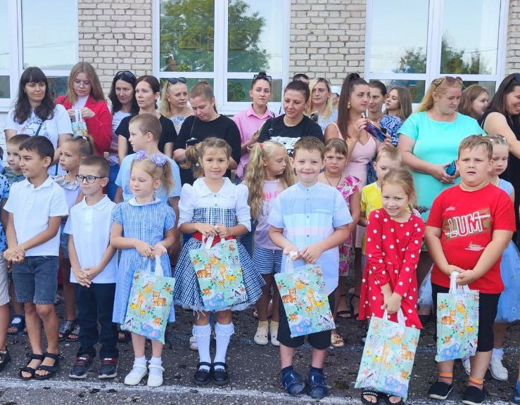 «Профсоюзы – детям»: в Пинске поздравили будущих первоклассников