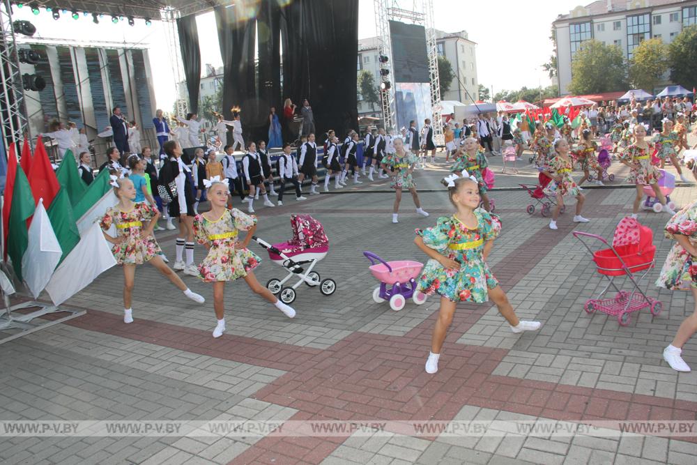 Ярко, эмоционально, весело Пинск отмечает День города