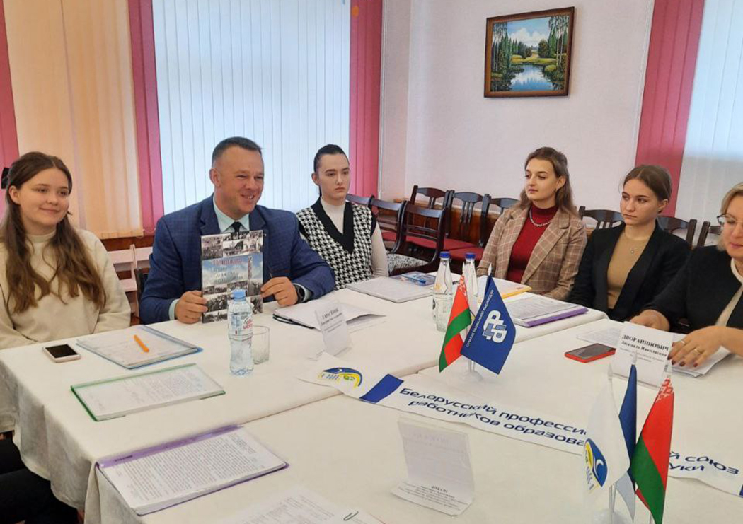 Узнали, что обсуждали молодые специалисты на диалоговой площадке «Права молодежи и ответственность за будущее страны»