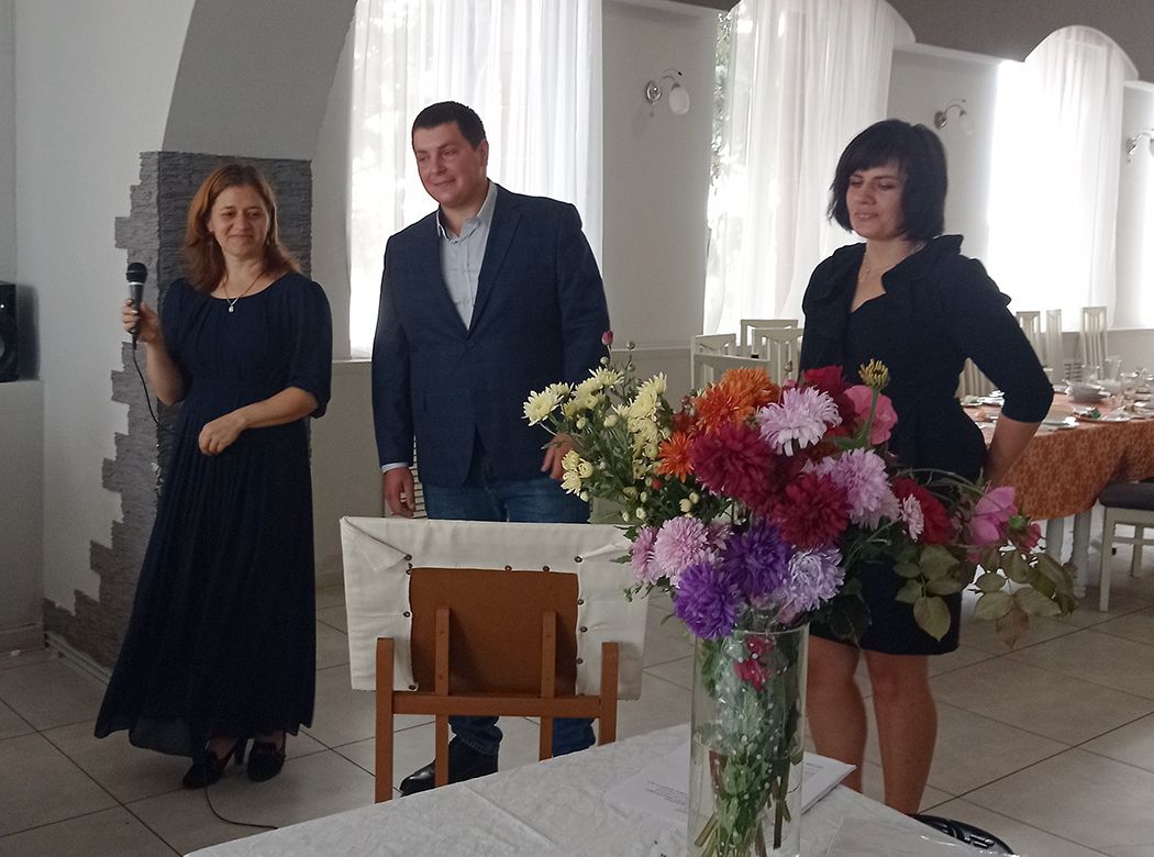 День учителя, День пожилых людей и юбилей стали поводом собраться ветеранам труда Логишинского детского сада