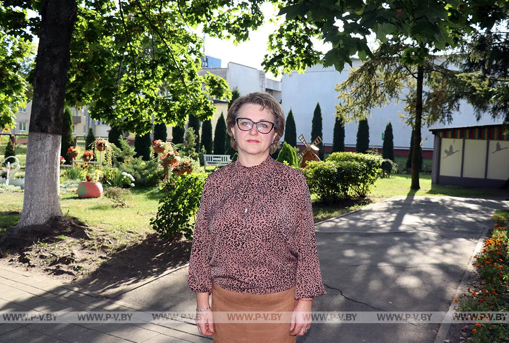 Наталия АФАНАСЬЕВА: «Не представляю себя без работы с детьми, без своего любимого коллектива» Наталия АФАНАСЬЕВА: «Не представляю себя без работы с детьми, без своего любимого коллектива»
