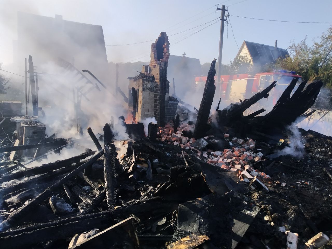 В Стаховичах сгорел дачный дом