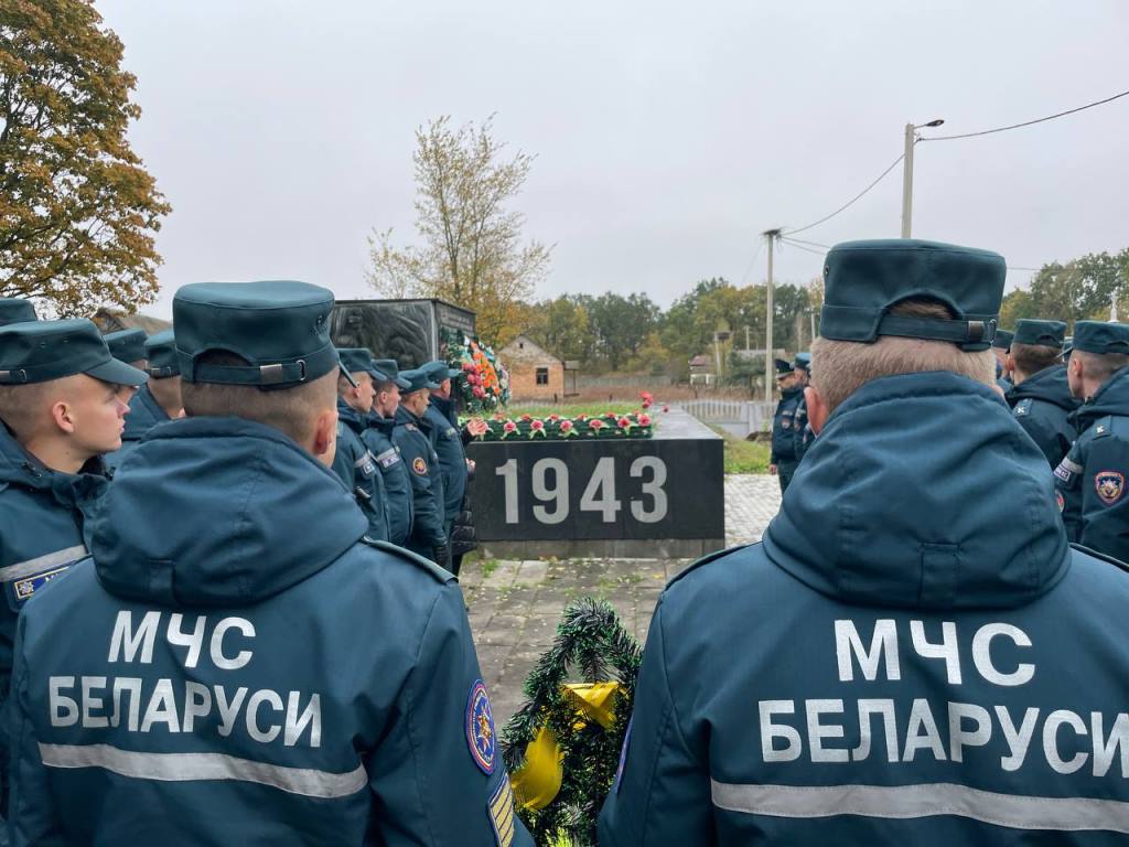 Курсанты МЧС обучили правилам безопасности жителей Пинского района