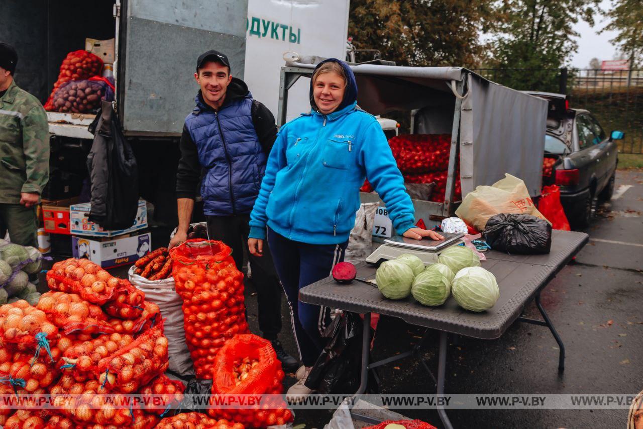 Заглянули на сельскохозяйственную ярмарку в Пинске