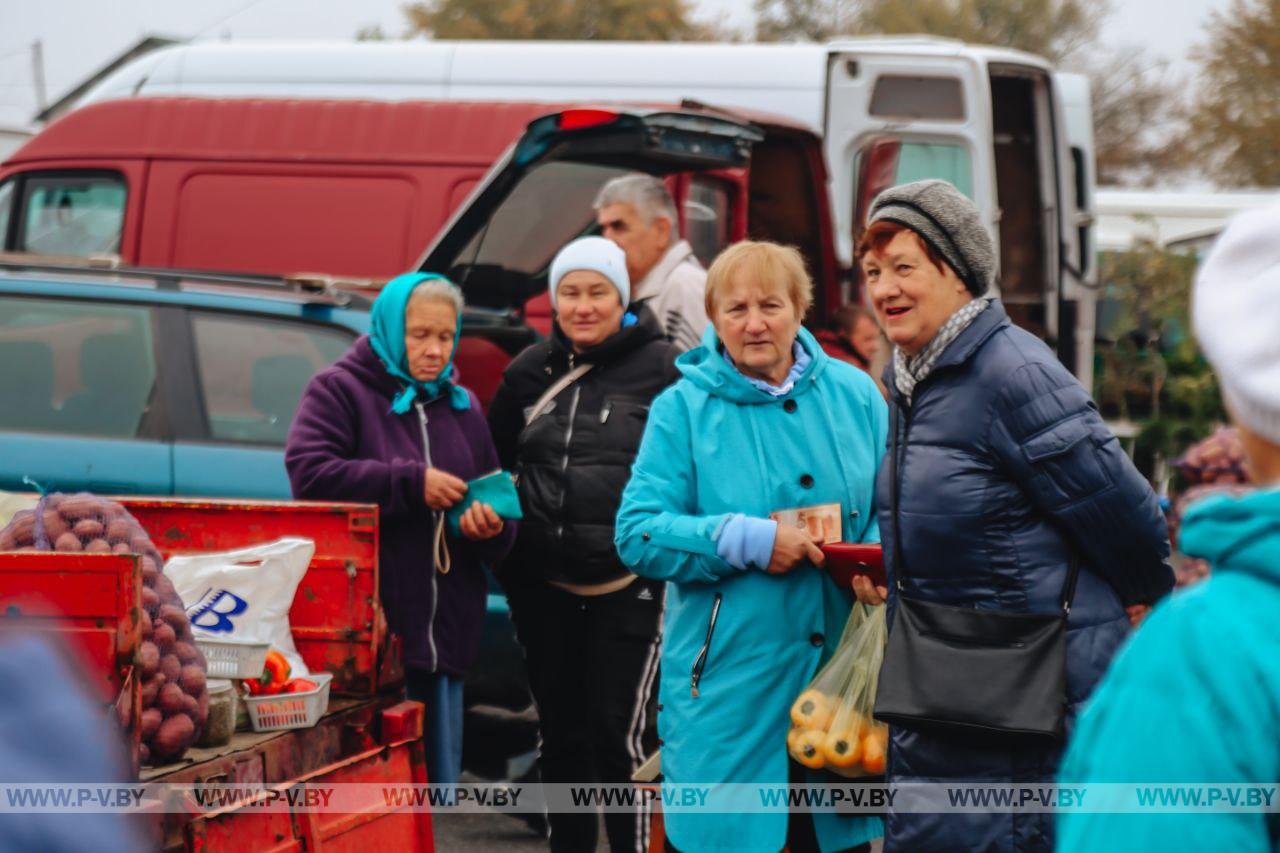 Заглянули на сельскохозяйственную ярмарку в Пинске