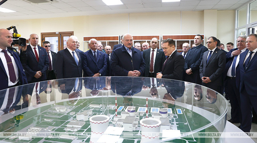 Лукашенко: завершение БелАЭС - один из подарков народу Беларуси к 7 ноября