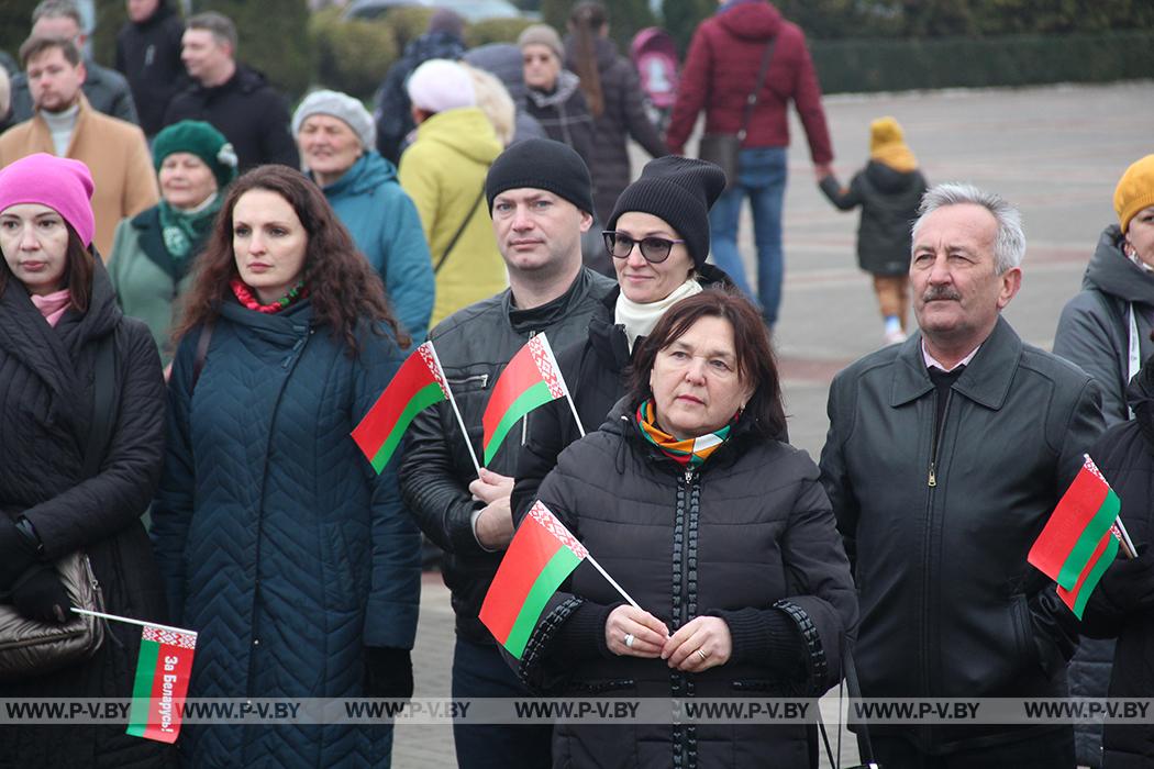 Узнали программу мероприятий, посвященных 7 ноября Узнали программу мероприятий, посвященных 7 ноября