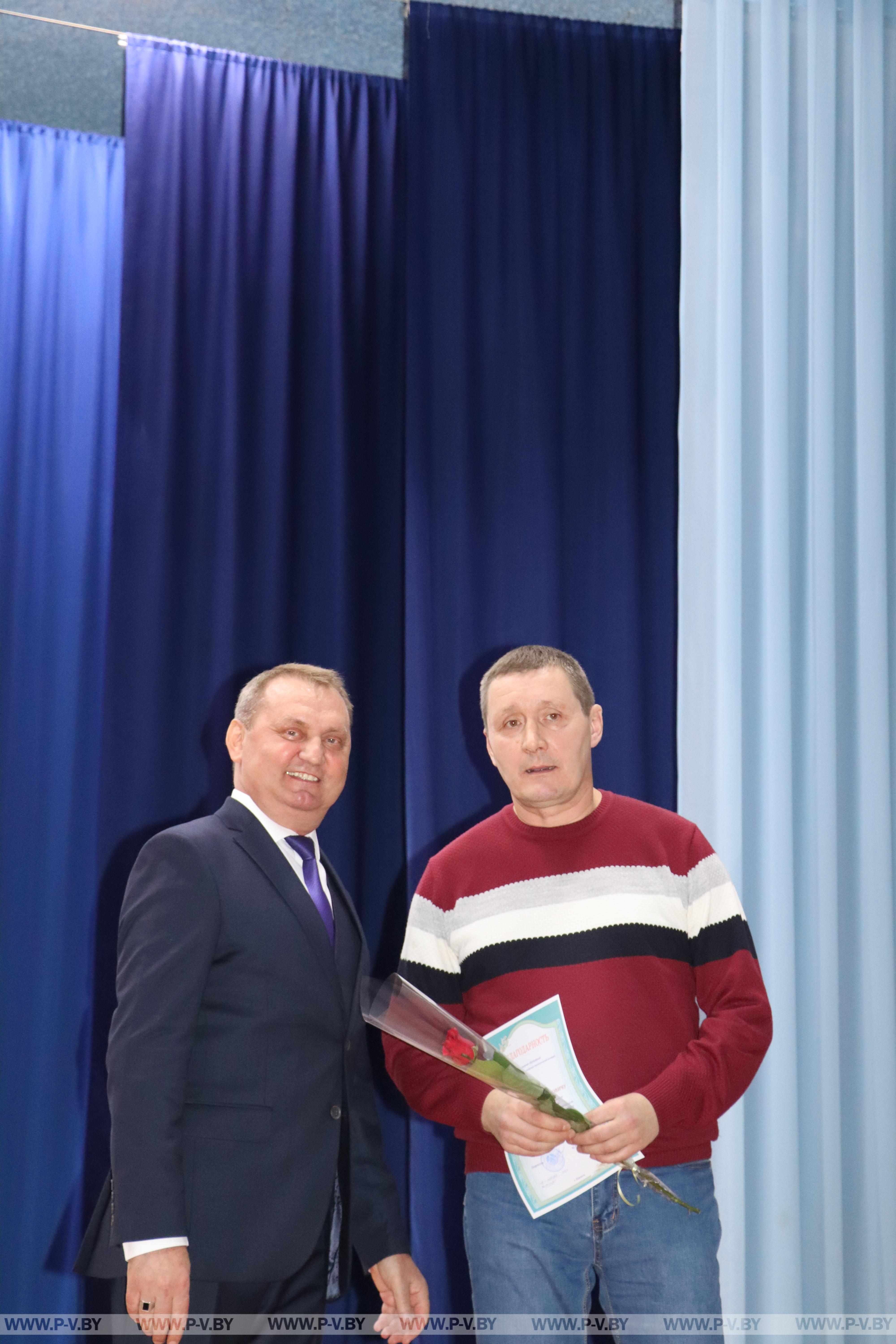 Побывали в Пинском аграрном технологическом колледже, где прошёл праздничный «Музыкальный листопад»