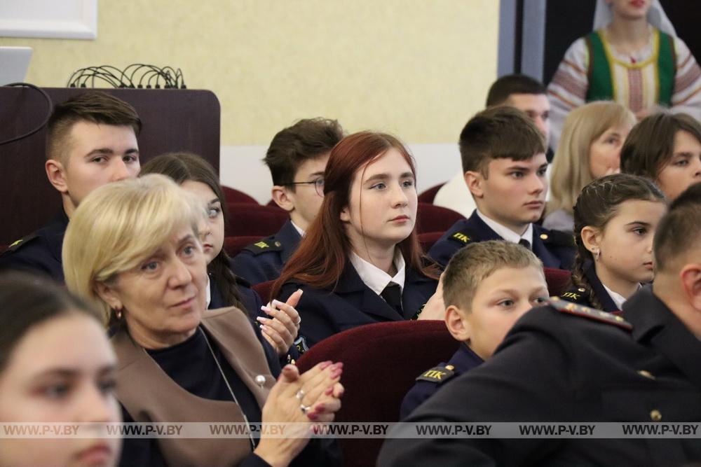 Службе участковых инспекторов – 100 лет. Побывали на празднике в Пинском РОВД