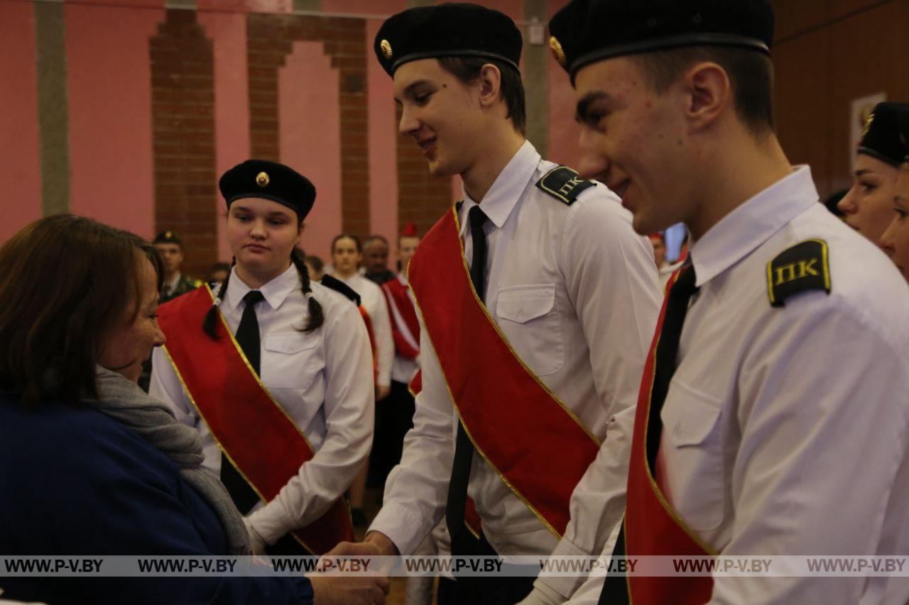 В Пинске выбрали лучшую знамённую группу