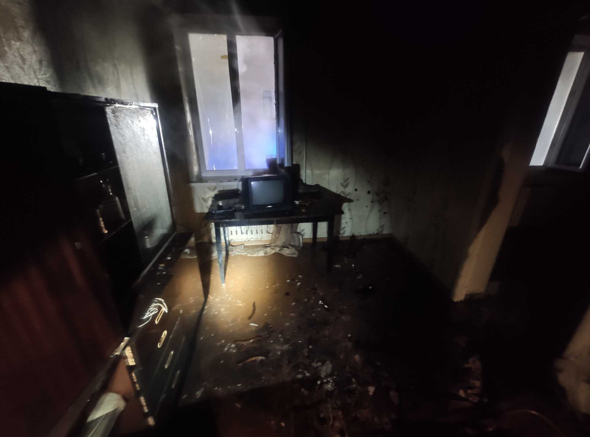 В Пинском районе случился пожар в хозяйственном строении, в Пинске – в квартире