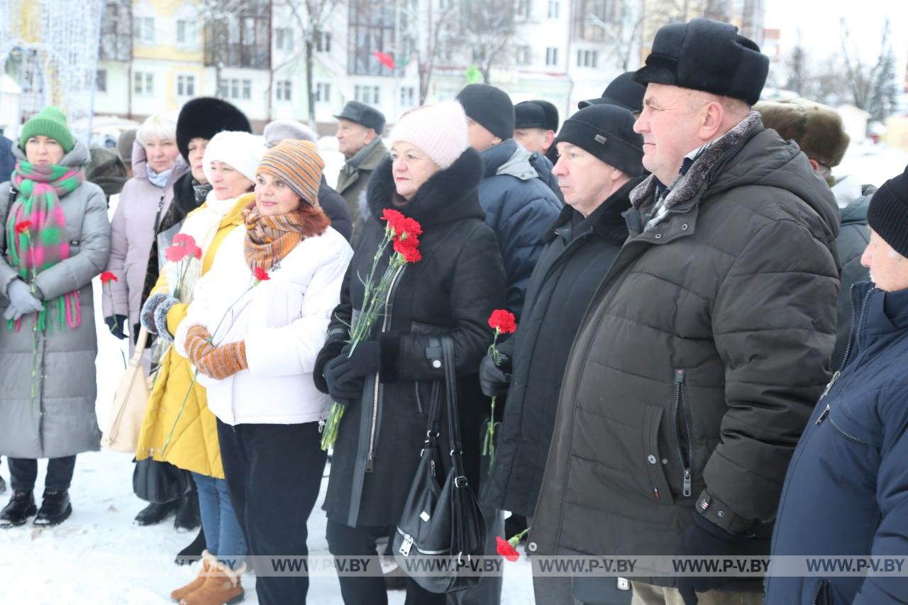 Пинские коммунисты почтили память Владимира Ленина и павших за установление Советской власти на Пинщине земляков