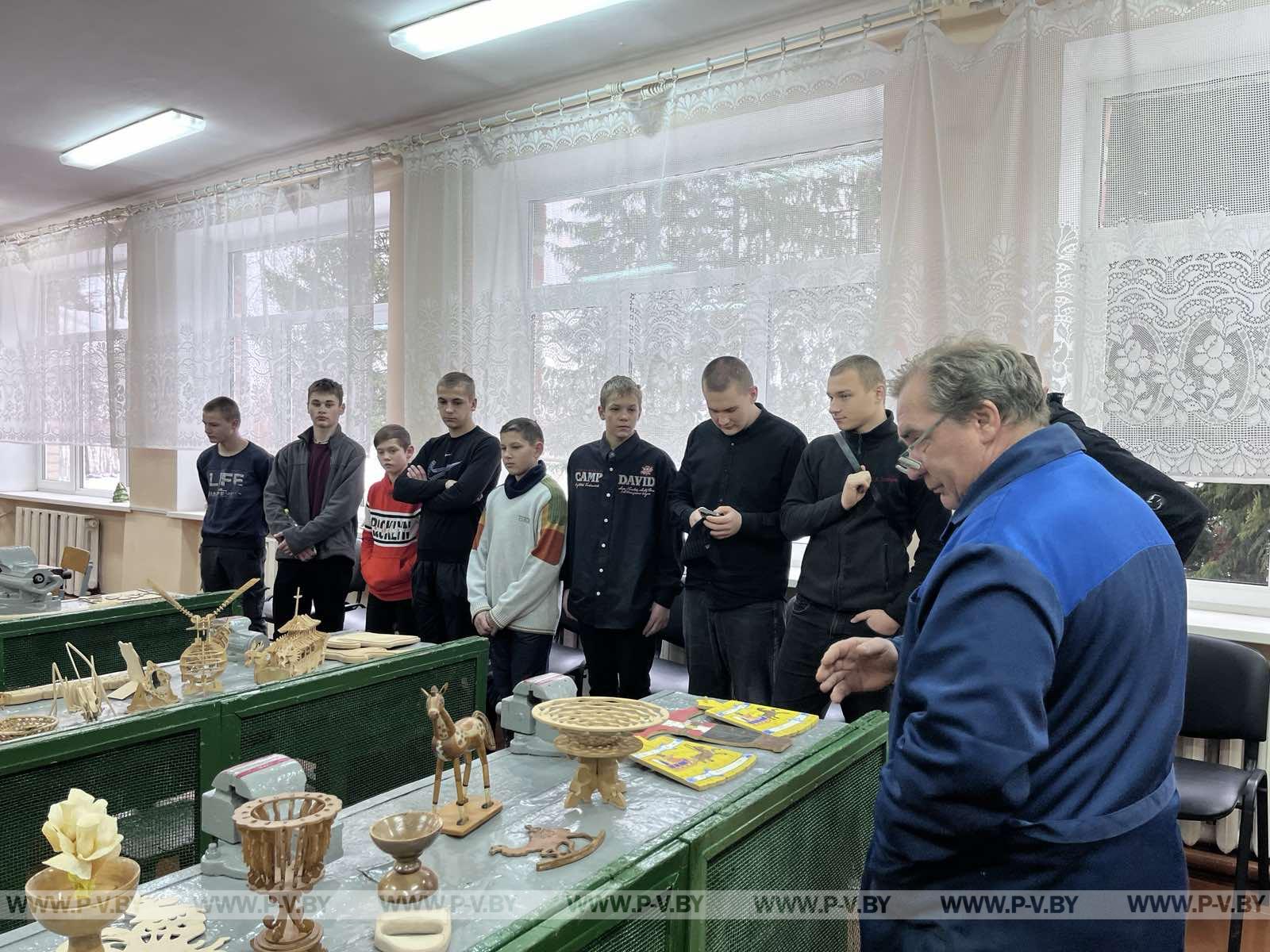 Диалоговая площадка. Труд – лучшее средство провести время с пользой Диалоговая площадка. Труд – лучшее средство провести время с пользой