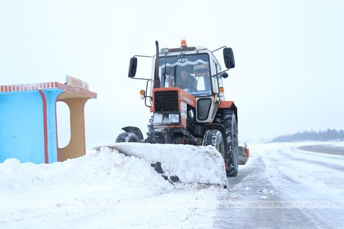 Сначала чистятся дороги, потом остановки