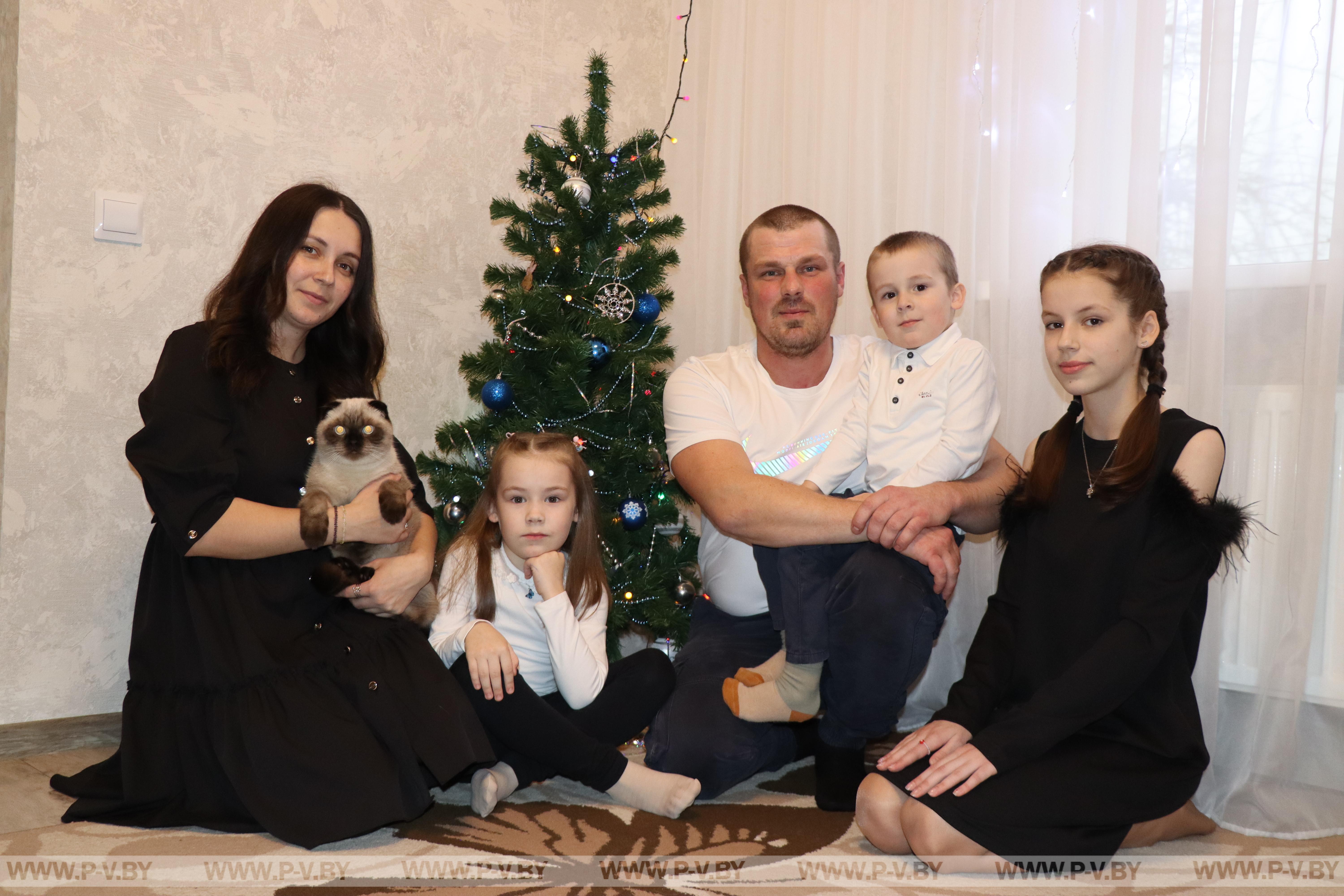 Вечера у новогодней елки Вечера у новогодней елки