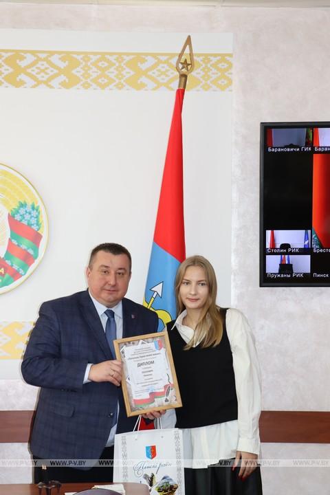 Летопись Героя своей семьи писали школьники района