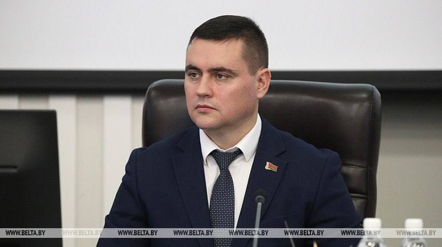  Аттестация школьников, вузовские олимпиады, новые специальности. Иванец подвел итоги уходящего года