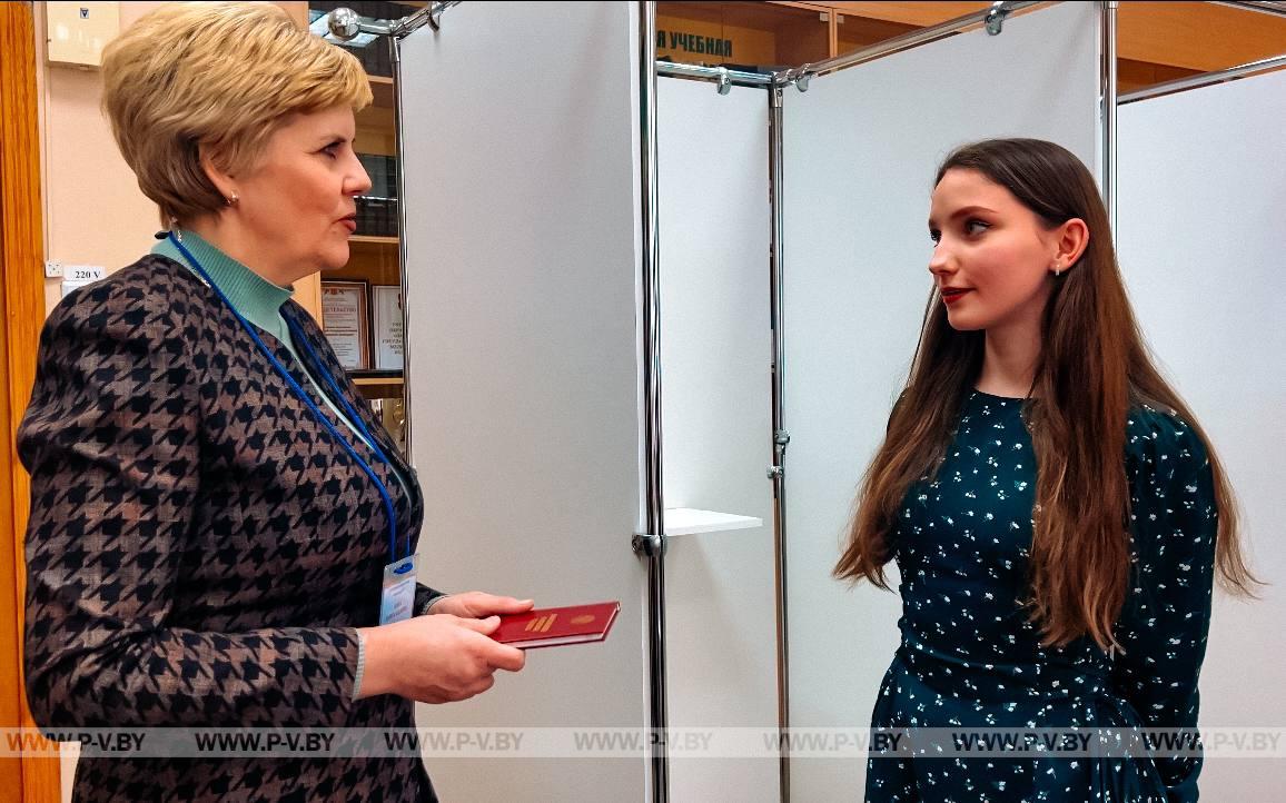 Учащиеся медицинского колледжа г.Пинска приняли участие в досрочном голосовании