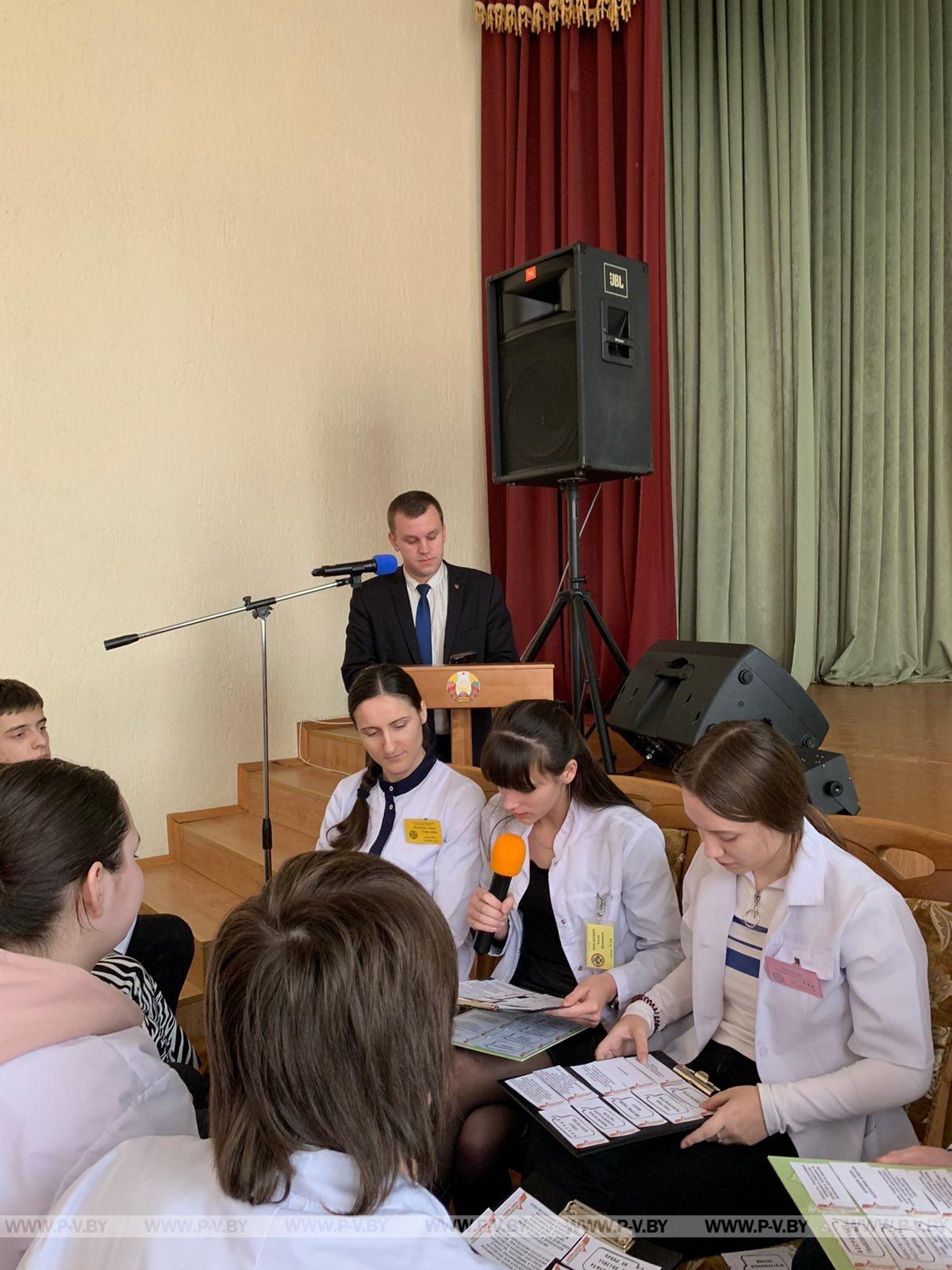 В медицинском колледже прошел открытый диалог на тему "Выбираем вместе"