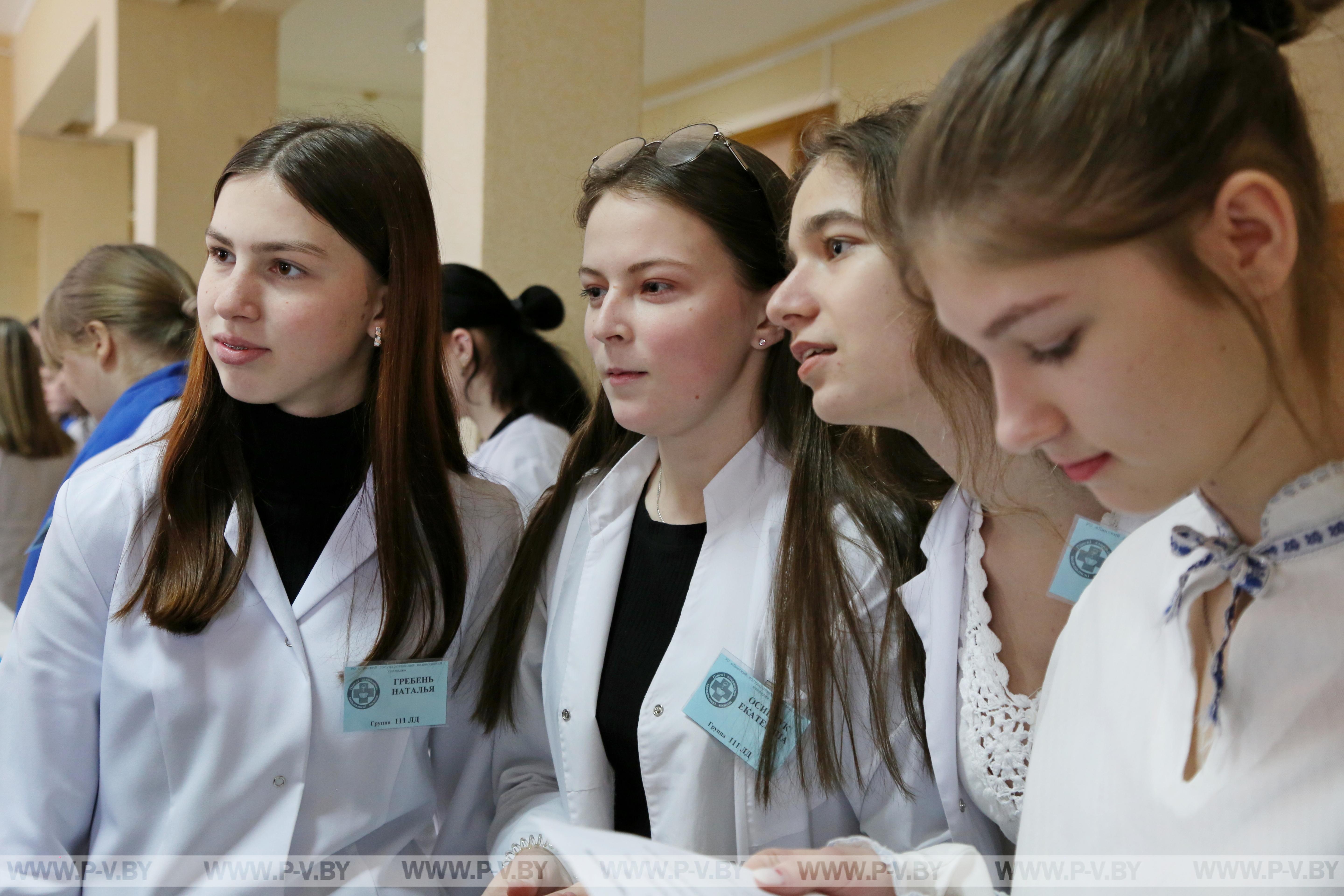 День белорусского языка прошел в учреждении образования "Пинский государственный медицинский колледж"