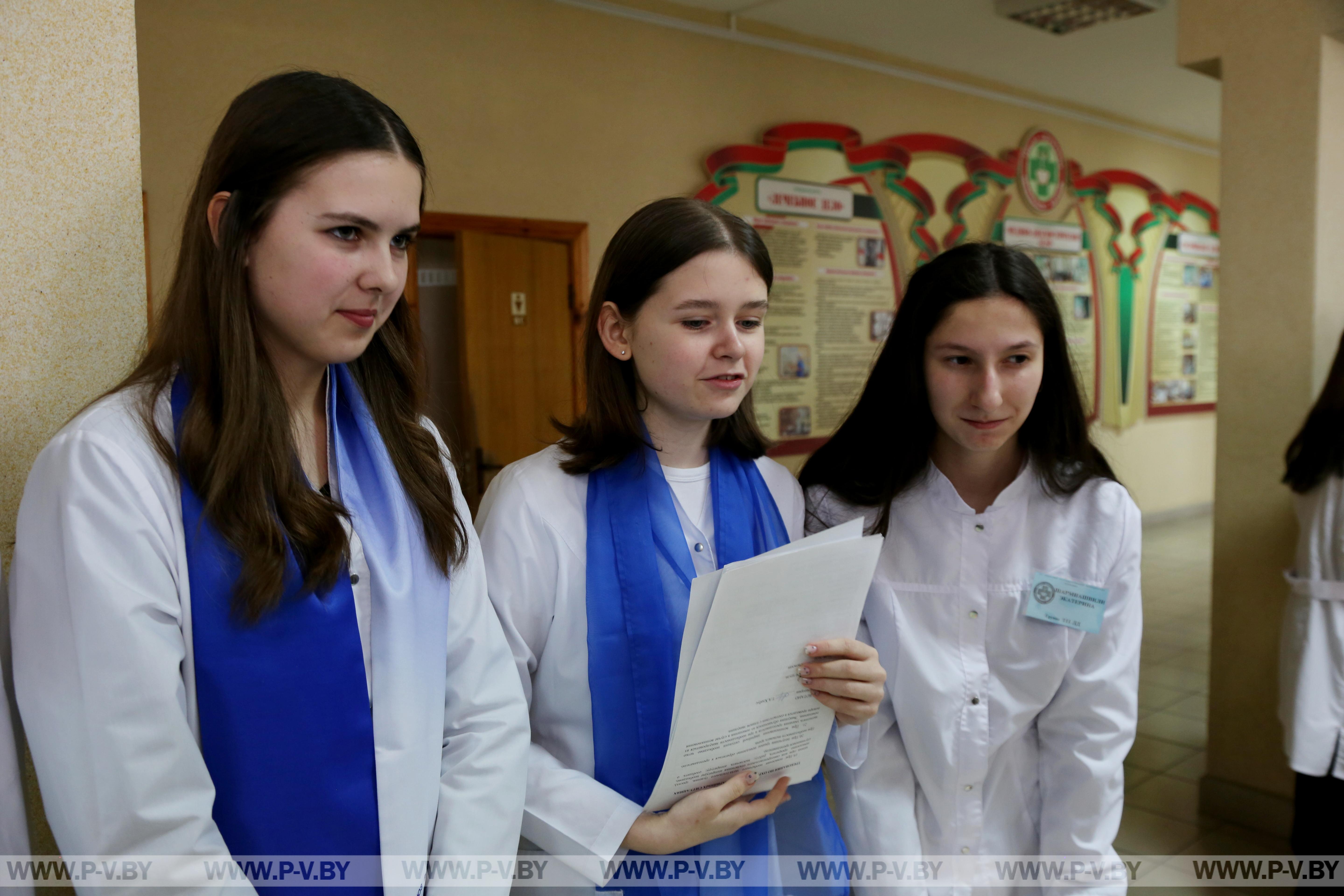 День белорусского языка прошел в учреждении образования "Пинский государственный медицинский колледж"