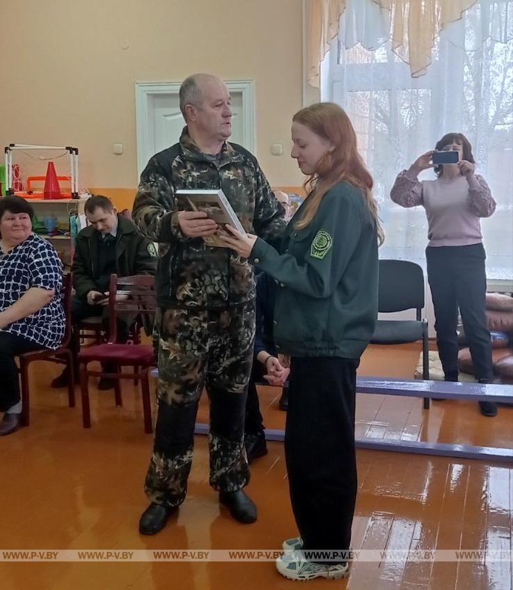 В Сошненском детском саду состоялся весенний праздник «Встречаем пернатых друзей»