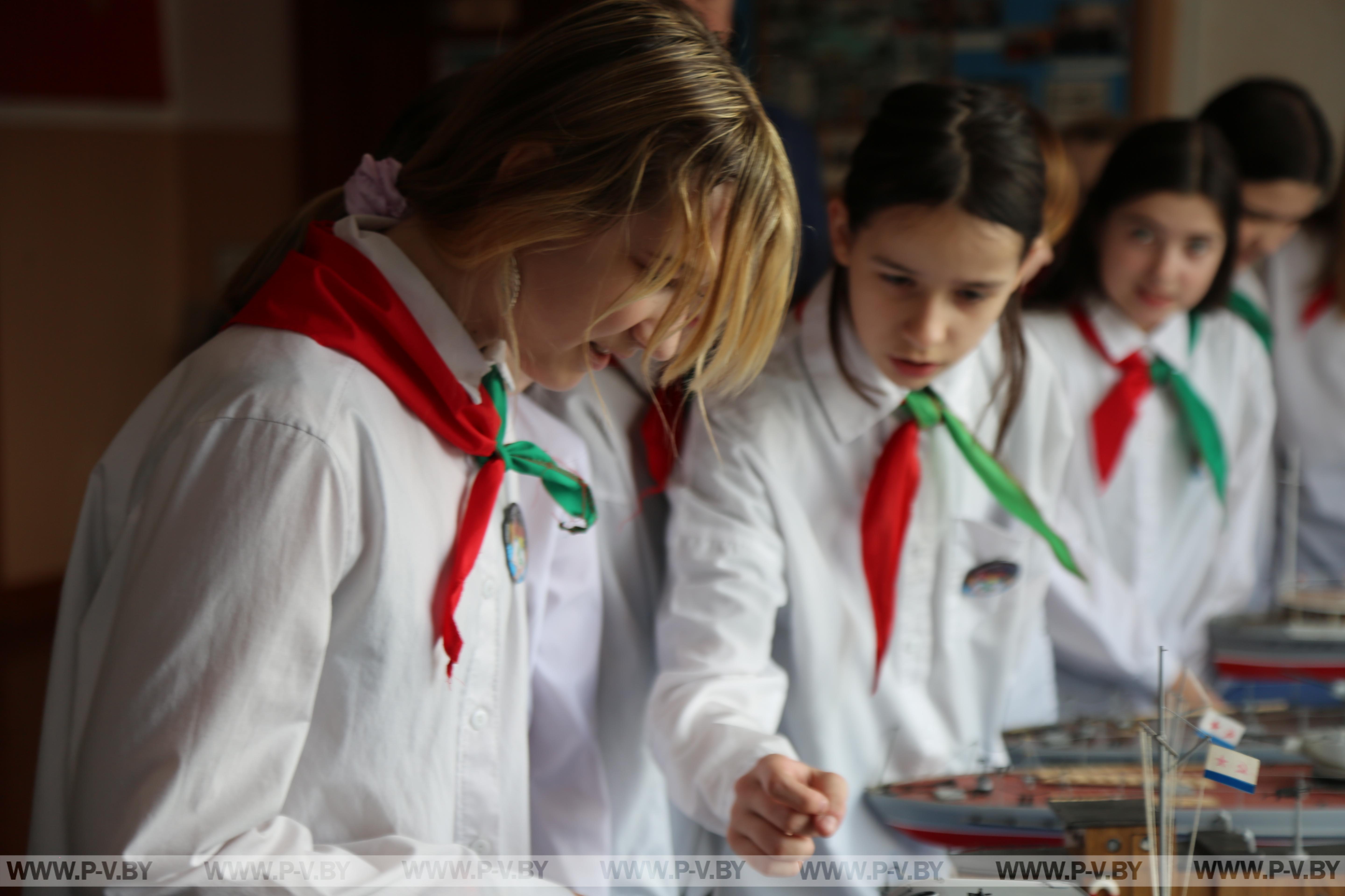 Выставка макетов кораблей разместилась в средней школе №1 г.Пинска