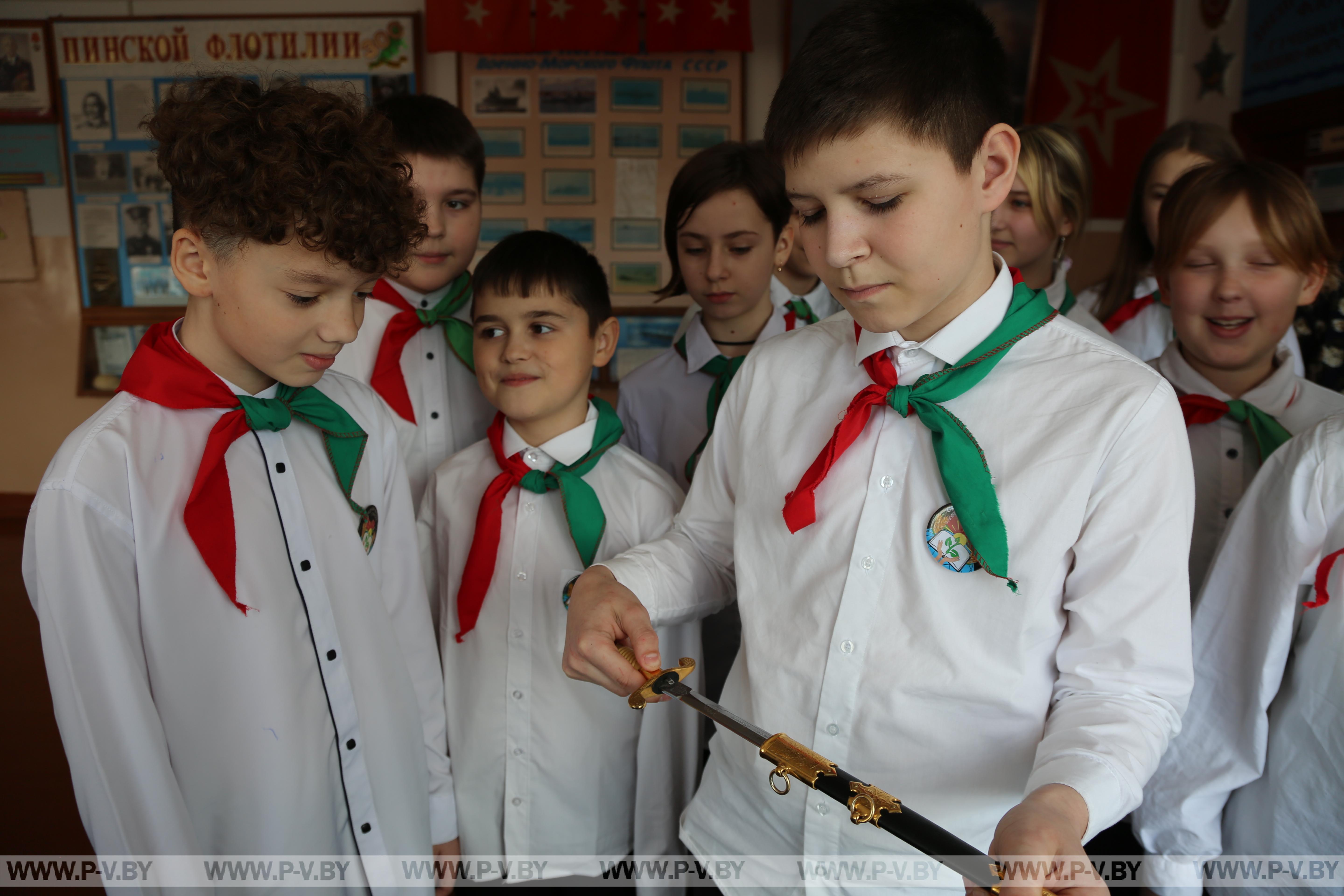 Выставка макетов кораблей разместилась в средней школе №1 г.Пинска